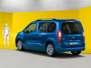 Opel Combo-e Frenata automatica di emergenza
