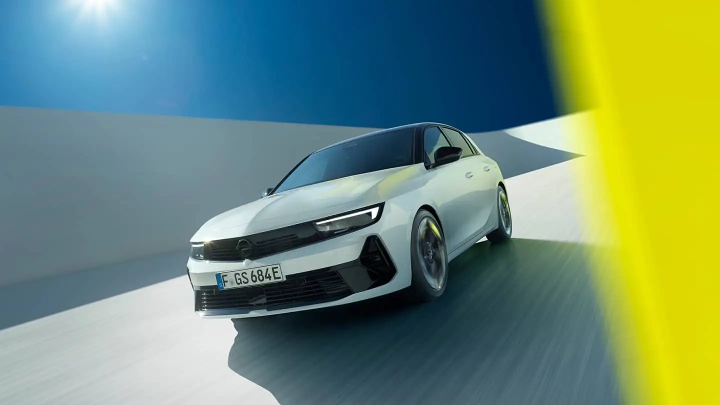 Opel Astra — motorizzazione phev