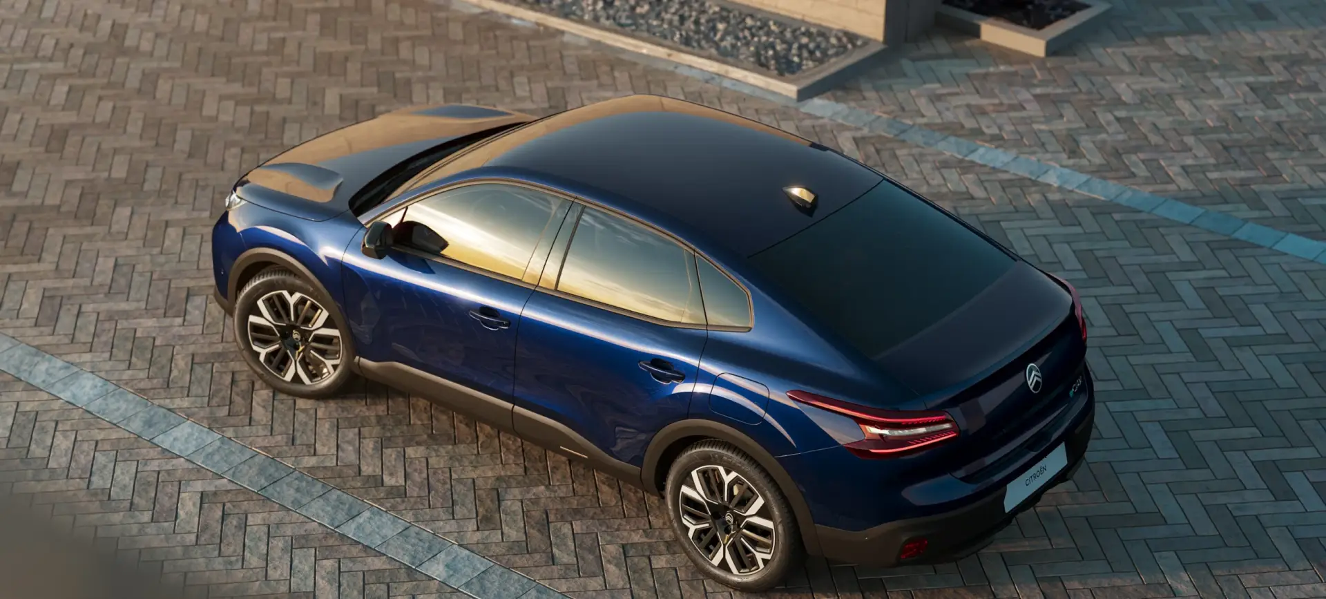 Citroën C4 X — immagine ufficiale elettrica